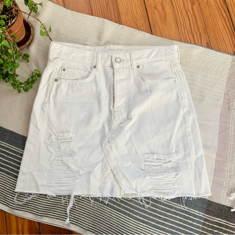 H&M Distressed White Denim Mini Skirt